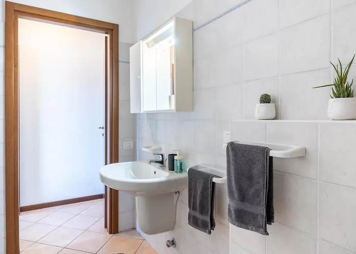 Lago Di Como - Luxury Panoramic Garden - Free Wifi Villa Gera Lario